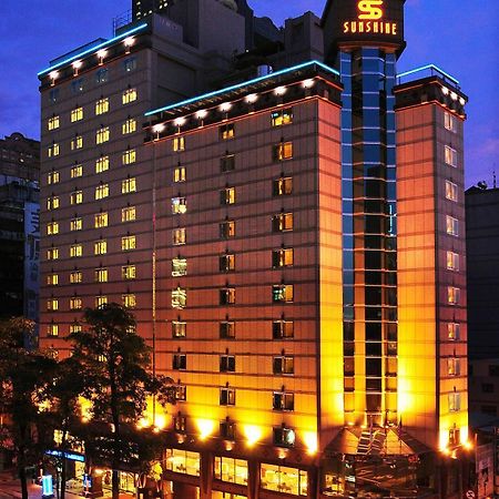 Hotel Sunshine Kaohsiung Buitenkant foto