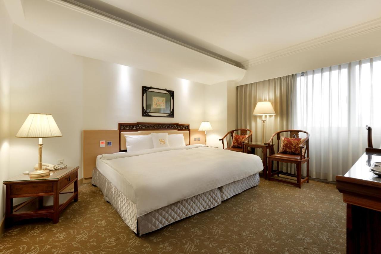 Hotel Sunshine Kaohsiung Buitenkant foto