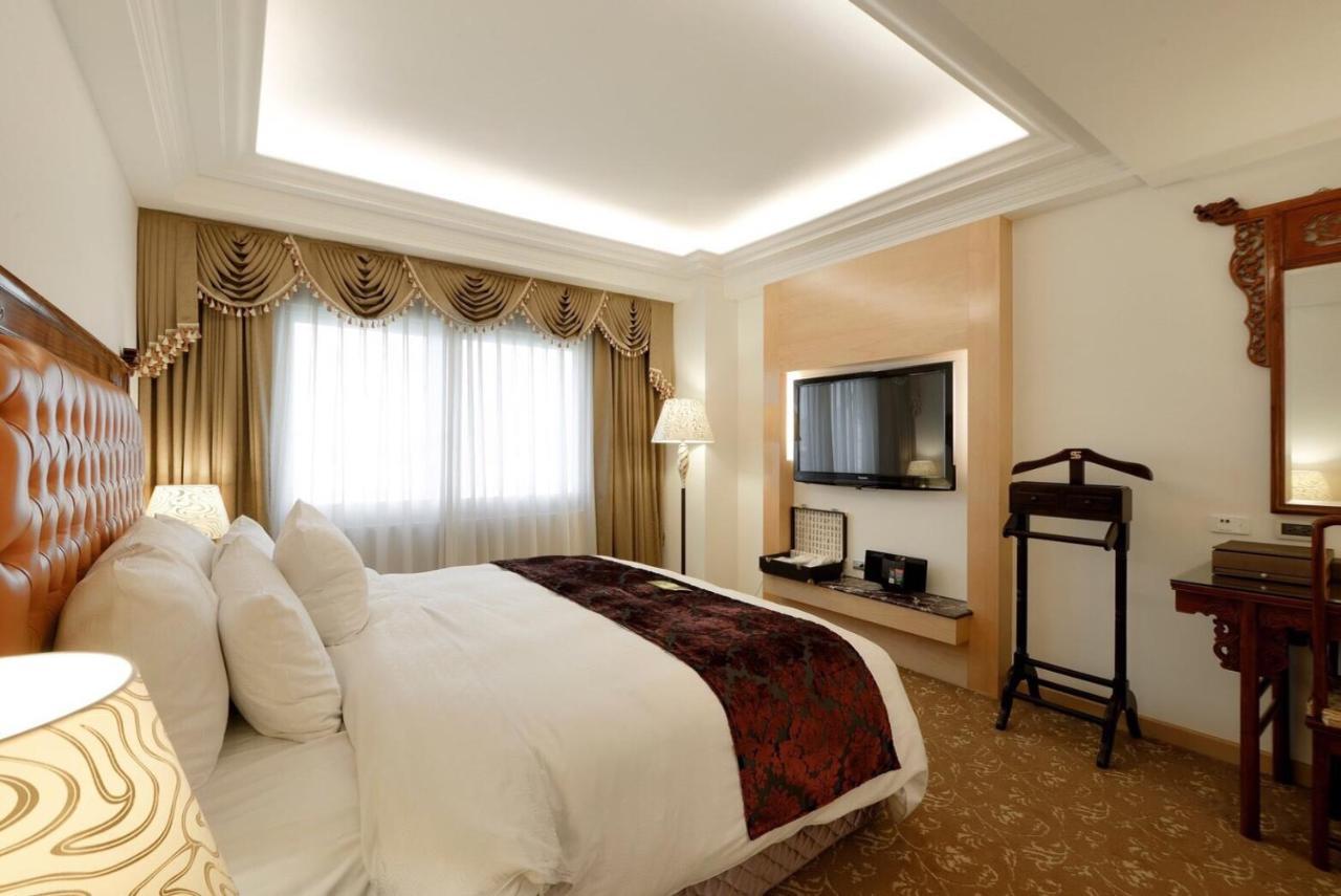 Hotel Sunshine Kaohsiung Buitenkant foto
