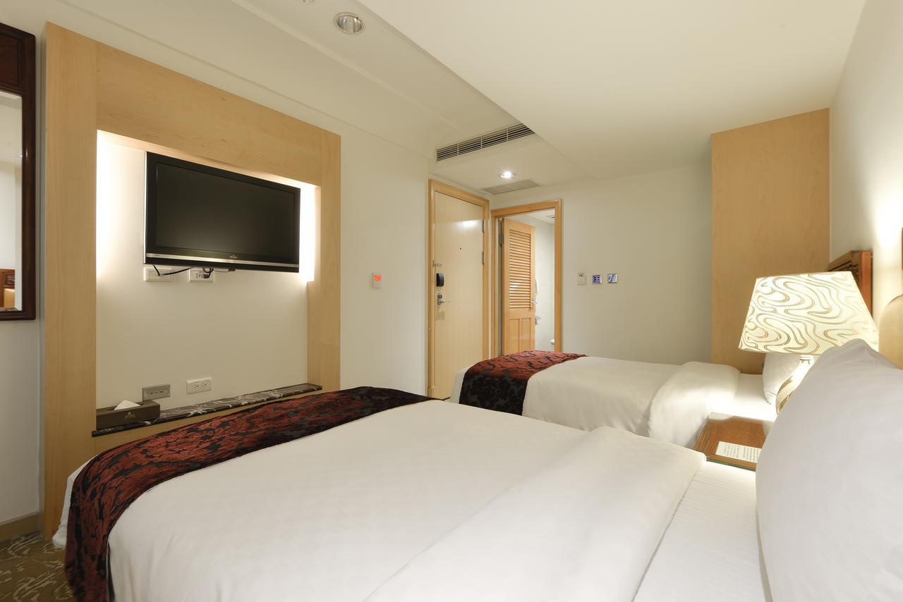 Hotel Sunshine Kaohsiung Buitenkant foto