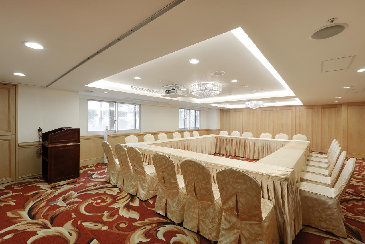 Hotel Sunshine Kaohsiung Buitenkant foto