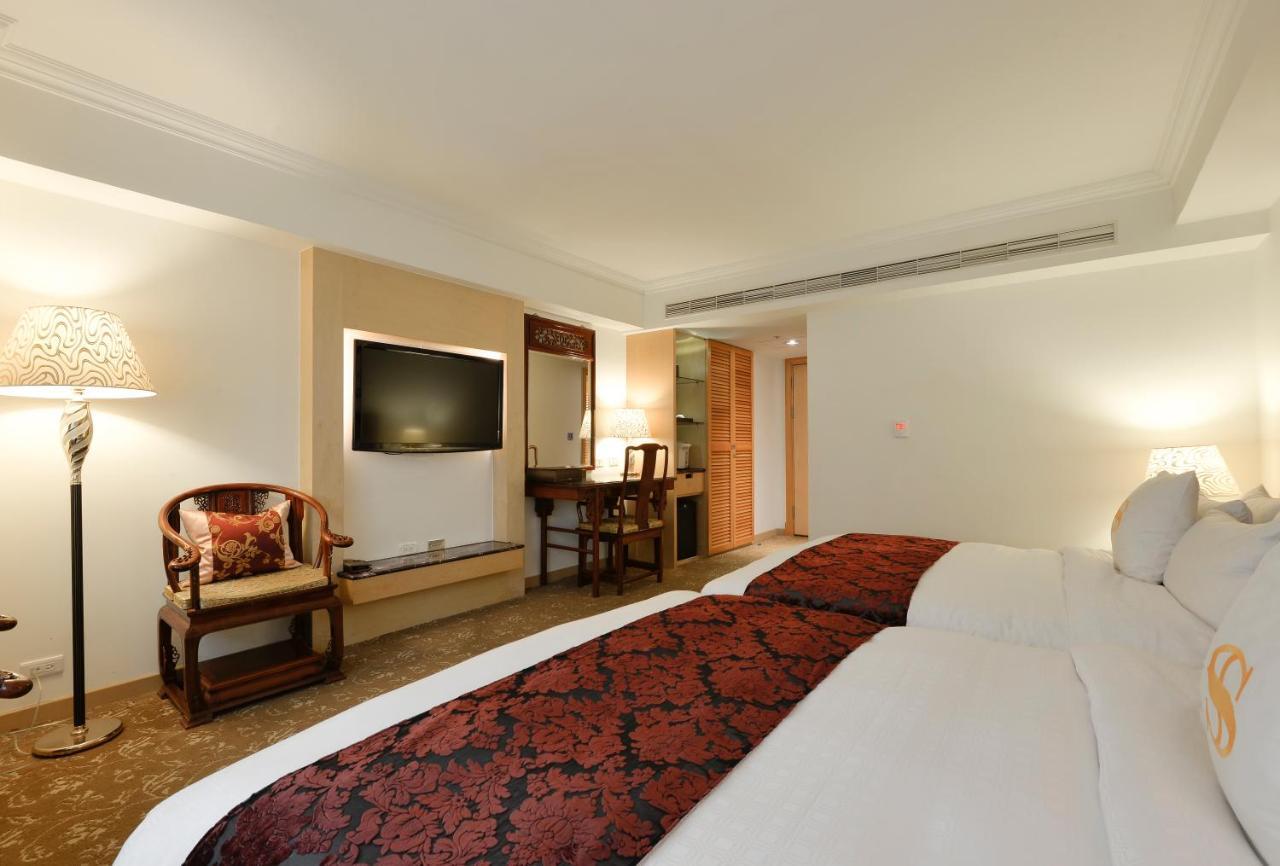 Hotel Sunshine Kaohsiung Buitenkant foto